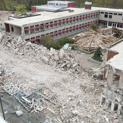 18.04.2026 - Abrissarbeiten laufen