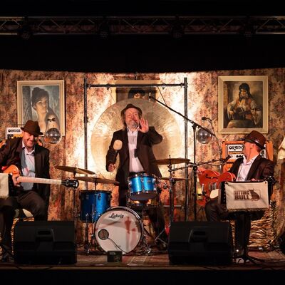 SittingBull_Band
